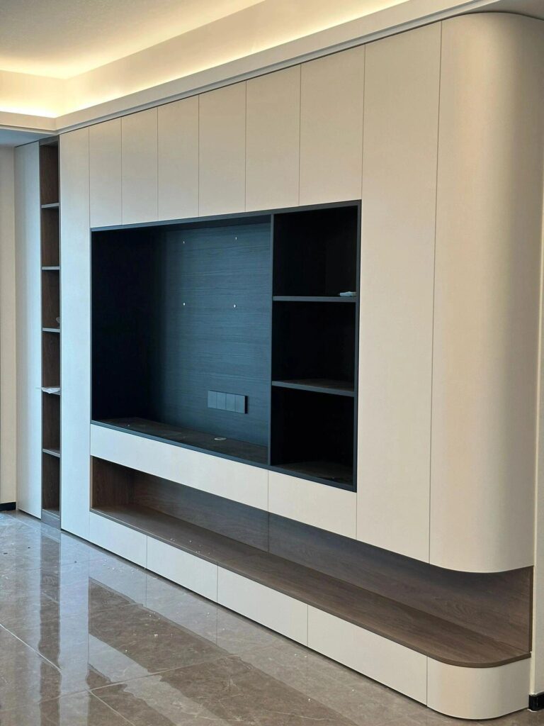 ke-tivi-treo-tuong-don-gian-dep